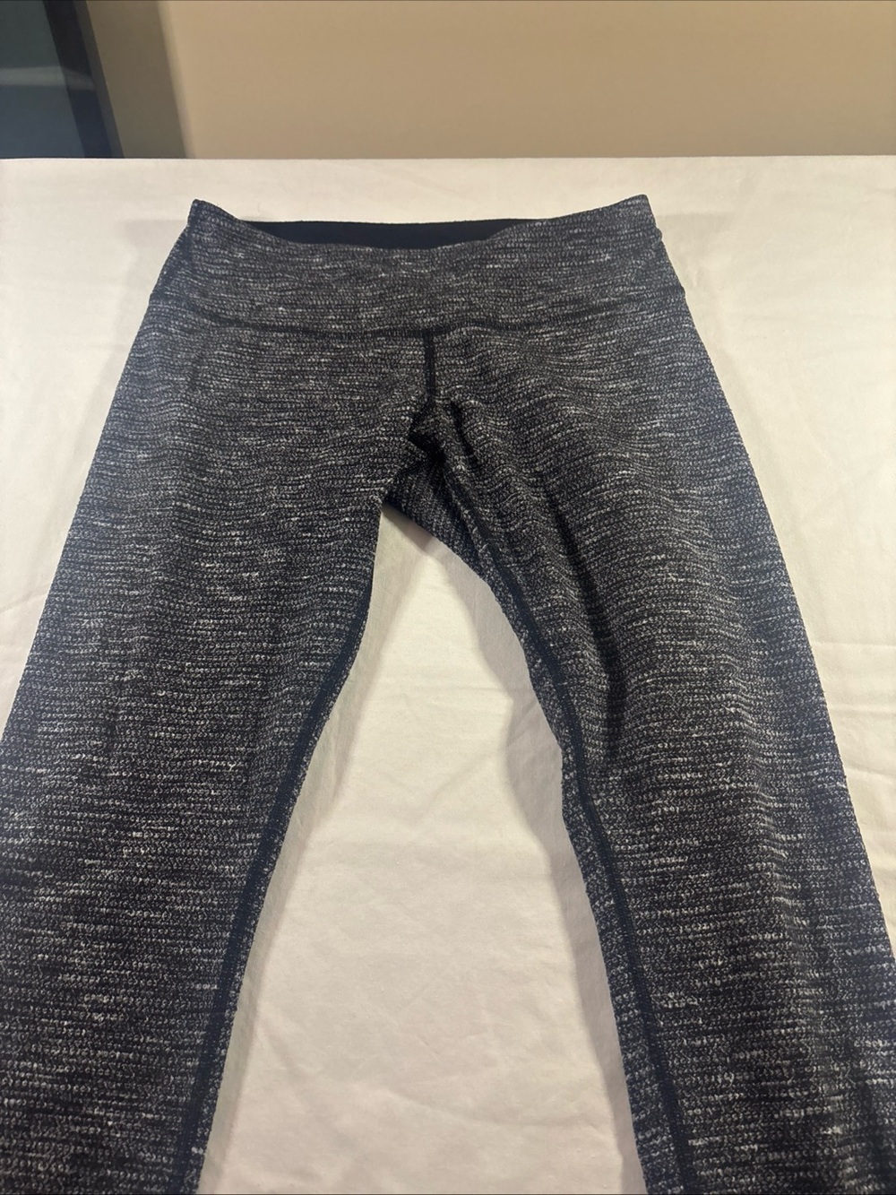lululemon Heathered Performance Leggings women’s Sz 8